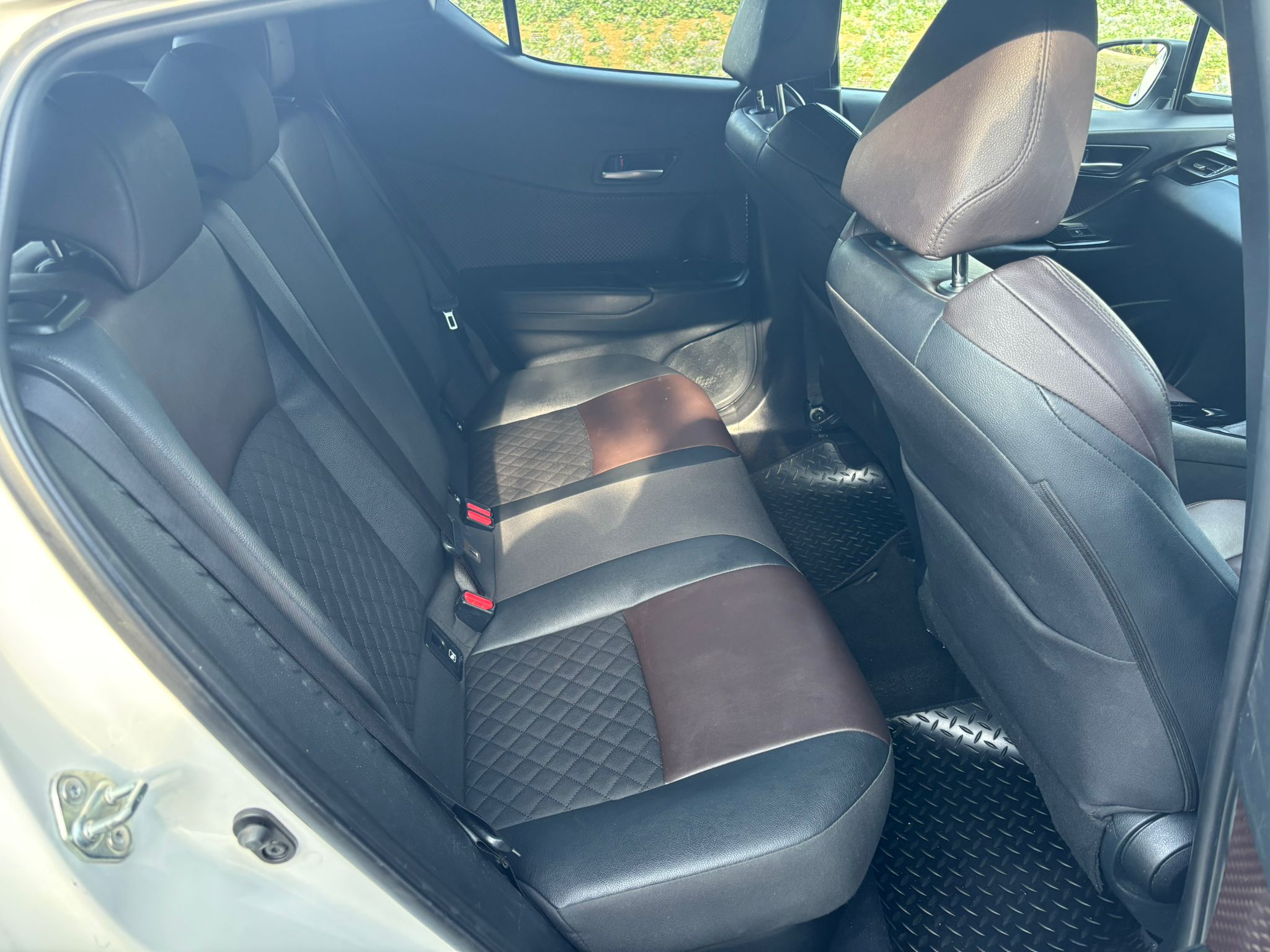 Toyota C-HR 1.8VVT-h Brothers Car Sales 